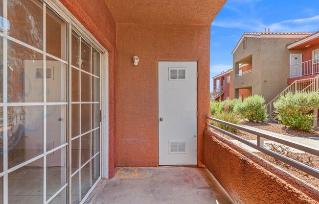 2 beds, 2 baths, 974 sqft, $1,200, Unit Unit 1122