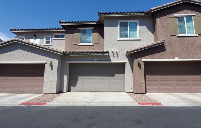 3 beds, 2.5 baths, $1,850, Unit UNIT 21102