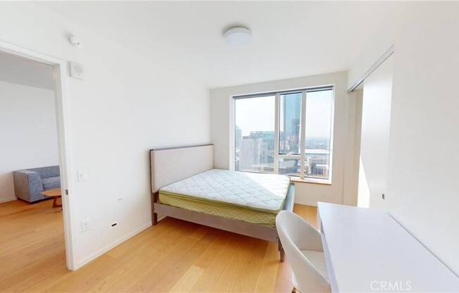 1 bed, 2 baths, 780 sqft, $3,300, Unit 2501