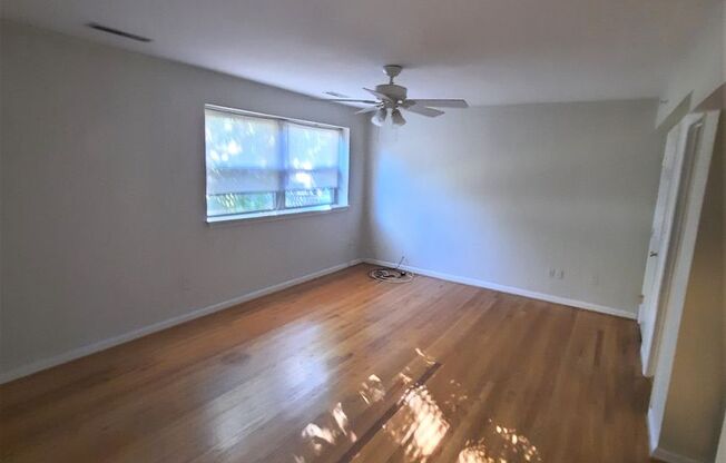 3806 Hickory