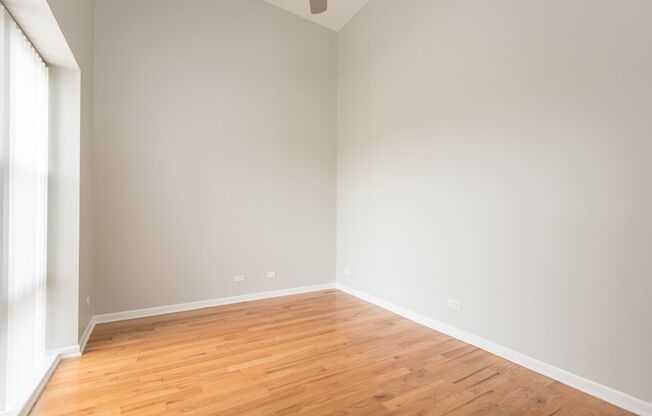 1 bed, 1 bath, $1,885, Unit E4