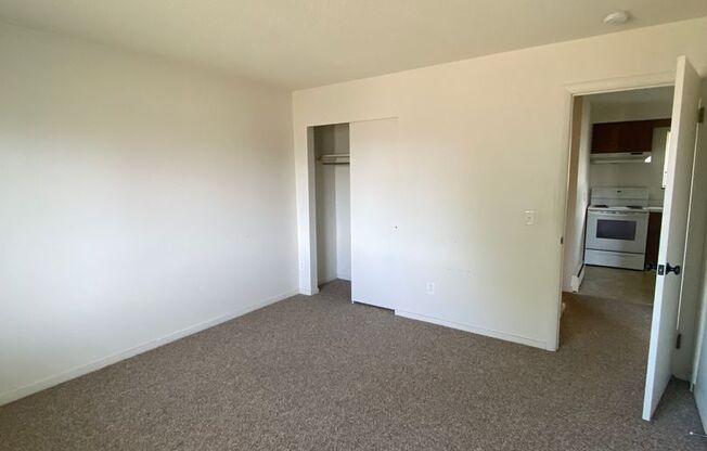 1 bed, 1 bath, $1,050, Unit 1041-C