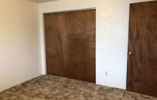 2 beds, 1 bath, $1,250, Unit 3