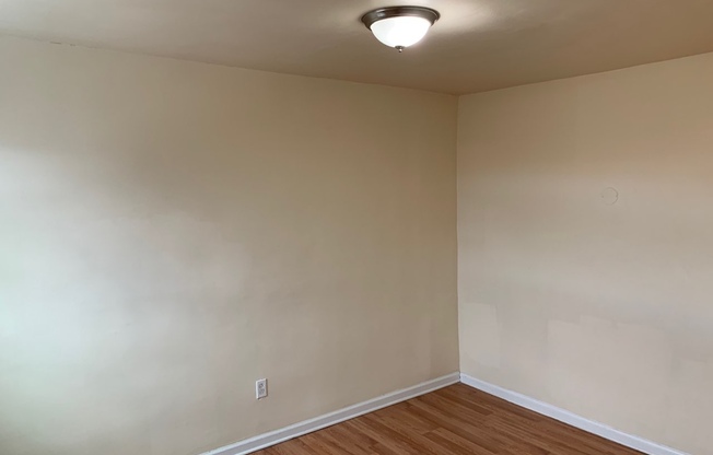 2 beds, 2 baths, $1,250