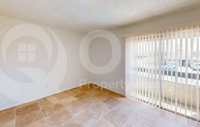 2664 N 43 AVE