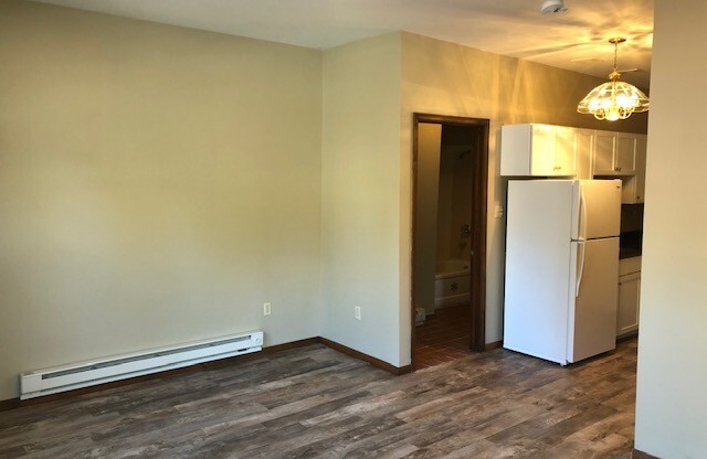 217-219 Bates Ave