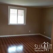 3 beds, 1 bath, $1,600