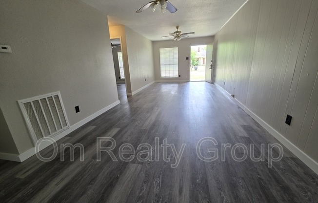 12740 SHANNON HLS DR