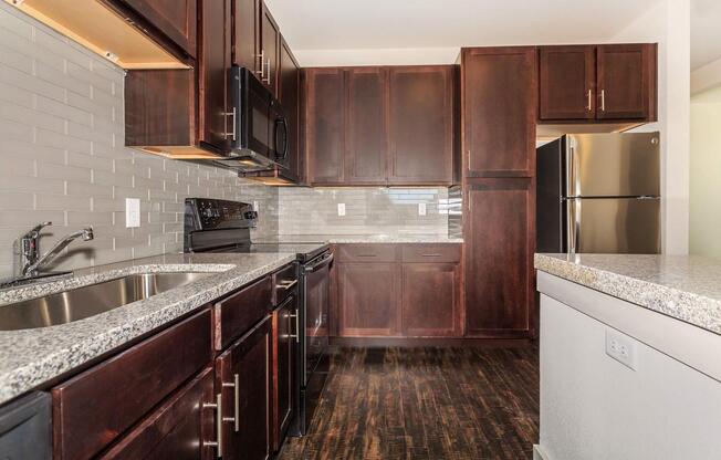 2 beds, 2 baths, 1,292 sqft, $2,117