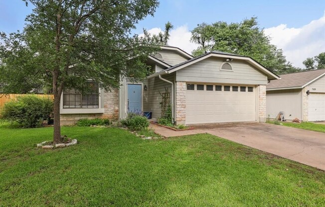 7107 PINE BLUFFS TRL