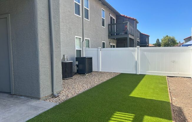 2 beds, 2 baths, 986 sqft, $2,875, Unit 81