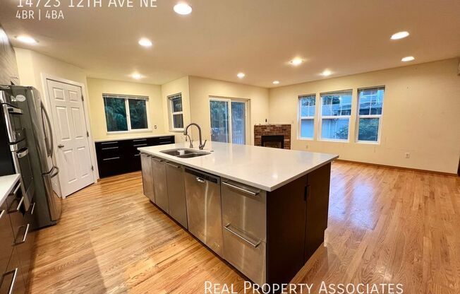 14723 12 AVE NE