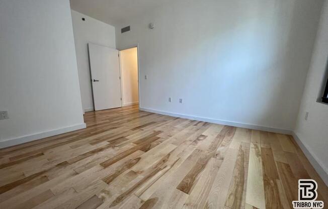 3 beds, 1 bath, $4,850, Unit 2B