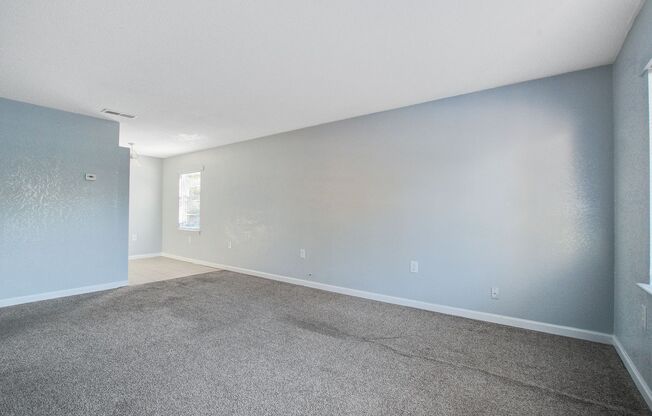 1 bed, 1 bath, 613 sqft, $850, Unit F2