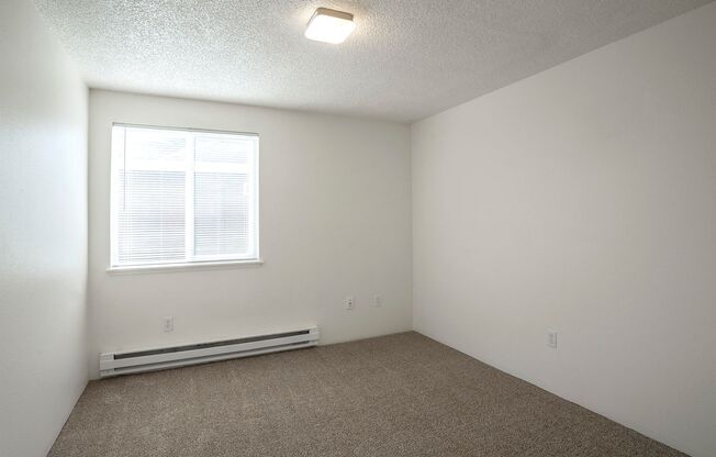 2 beds, 1 bath, $1,490, Unit UNIT 1