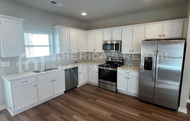 3 beds, 2 baths, $1,495