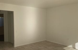2 beds, 1 bath, 830 sqft, $1,160, Unit A
