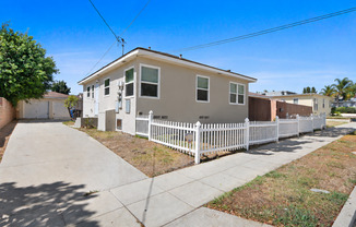1425 Termino Ave
