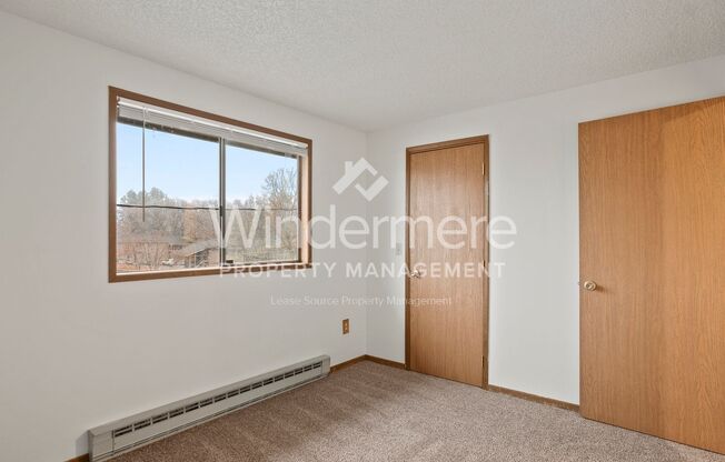 2 beds, 1.5 baths, $1,495, Unit 2706