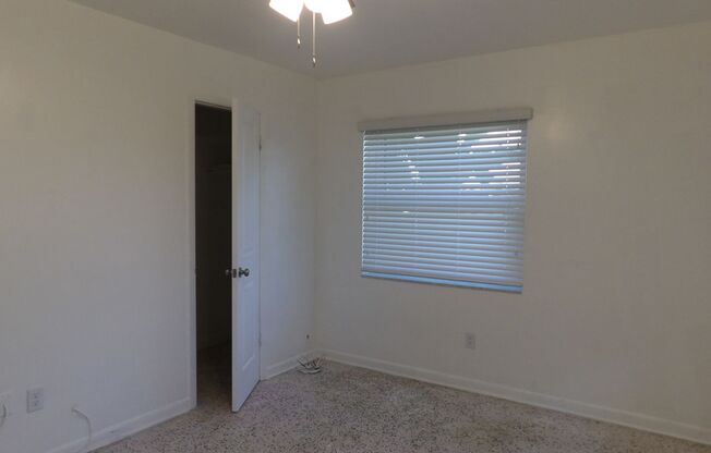 2 beds, 1 bath, $1,600