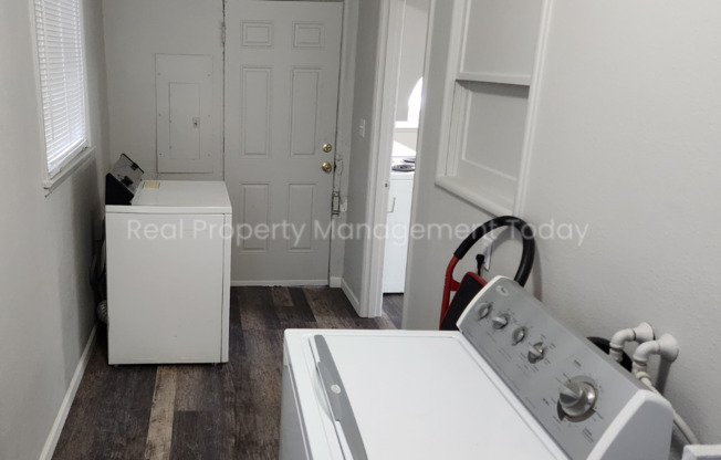 1 bed, 1 bath, 650 sqft, $1,295, Unit Unit 2