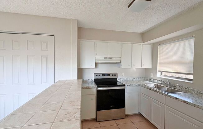 Charming Largo Home with a Spacious Fenced Yard!