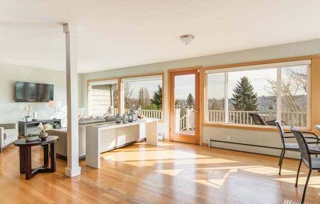 Large 4 Bedroom Magnolia Home