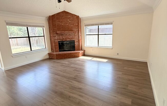 1213 BELL ROCK CIR