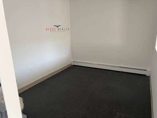 35 4 28 AVE