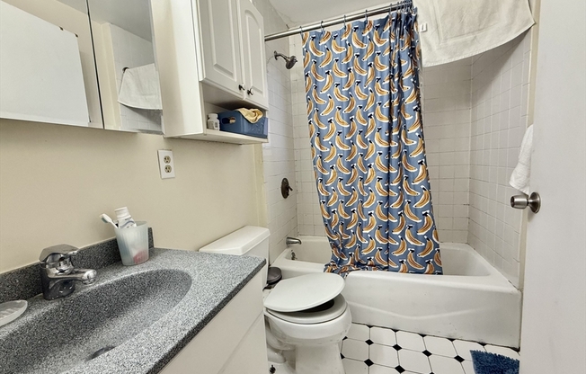 448 Park Dr