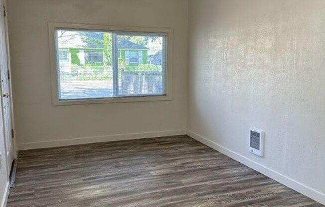 Studio, 1 bath, 240 sqft, $850, Unit 130-A