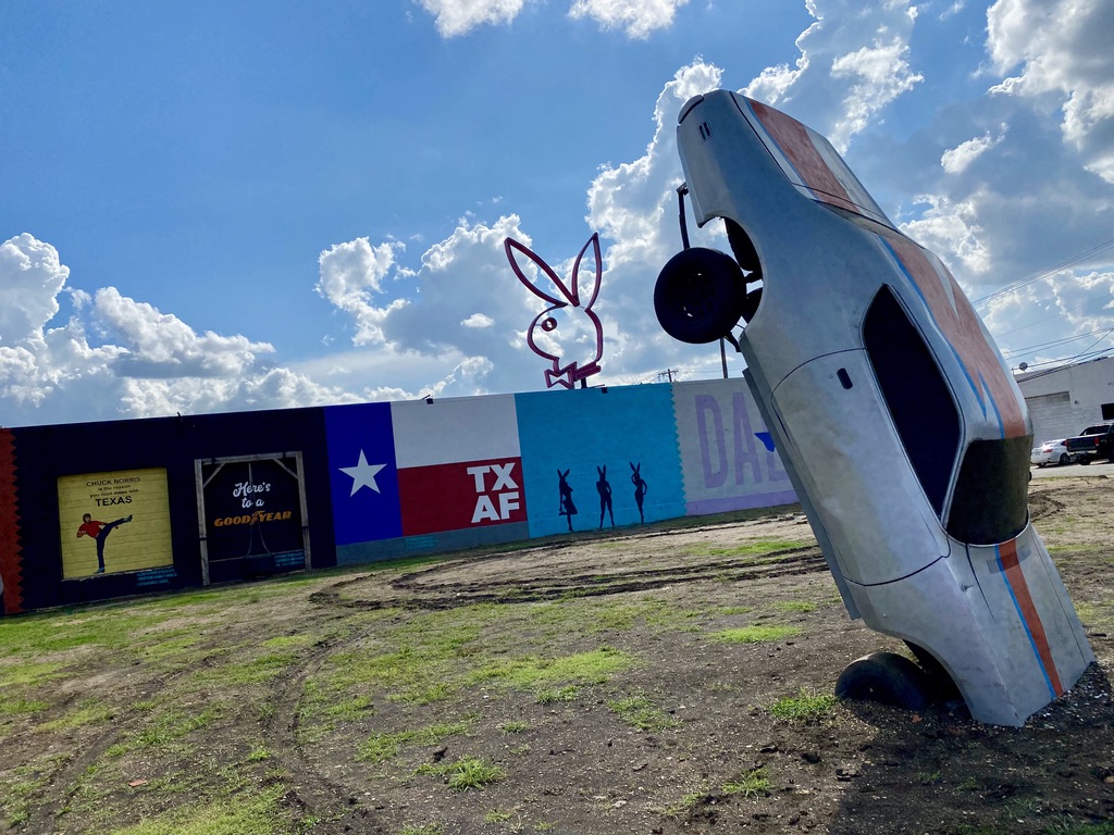 Sculpture and Murals on N Riverfront Blvd