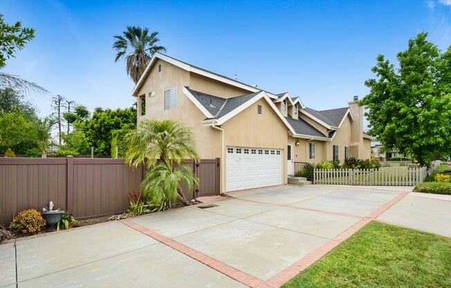 Gorgeous 3,000+ sq ft home in Glendora with Pool!