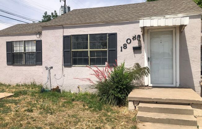 Cozy 2 Bed 2 Bath - AVAILABLE NOW!