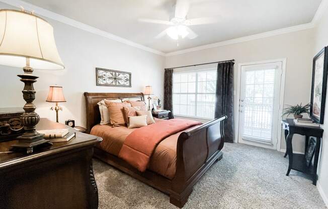 SaddleBrook apartments in Dallas, TX 1,2 & 3 Bedroom Apartment Homes.