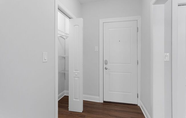 Studio, 1 bath, 282 sqft, $1,400, Unit 103