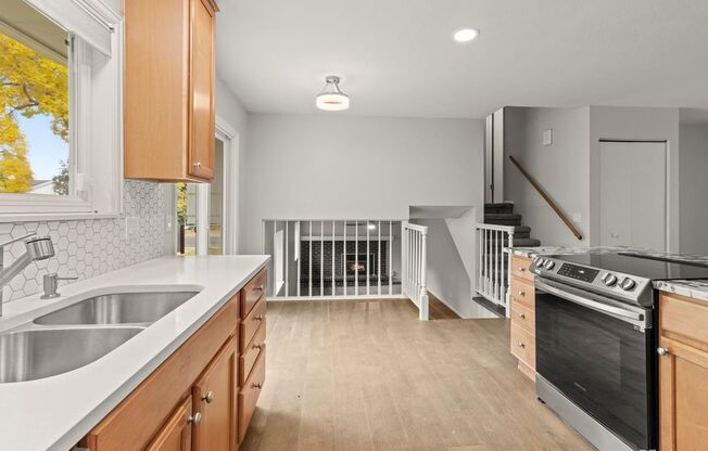 BEAUTIFUL 4 Bed 3 Bath Single Family Home In Louisville- Available 8/5!!