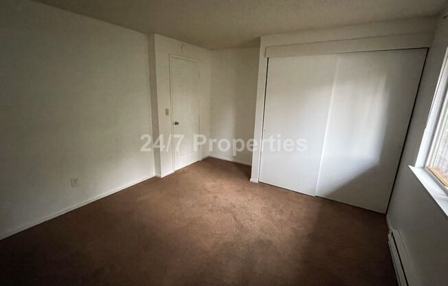 2 beds, 1 bath, 900 sqft, $1,495, Unit 16346 Unit 1