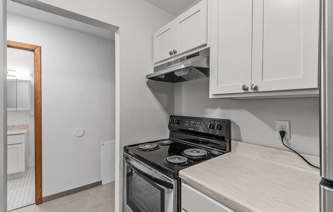 1 bed, 1 bath, 675 sqft, $1,095, Unit 319