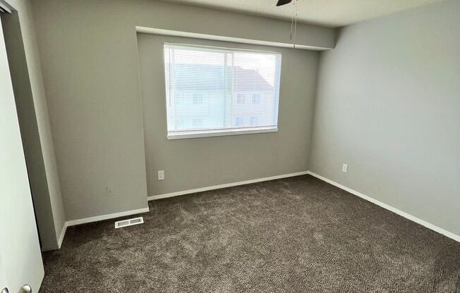 2 beds, 1.5 baths, 916 sqft, $1,095, Unit 10118-3