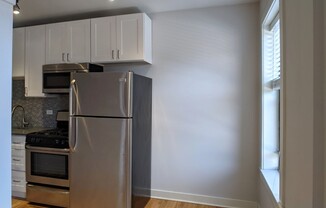 2420 N Kedzie 302