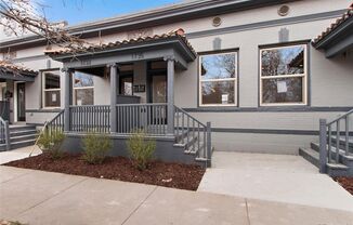 Beautiful Updated Rowhouse/townhome across from George Morrison Park! Private Yard Space!