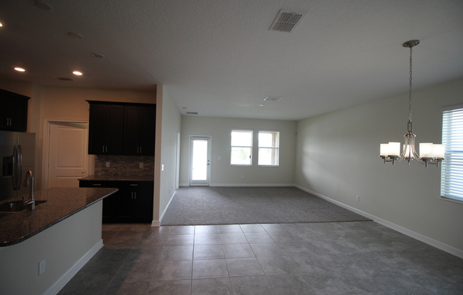 4/3 Home Lakefront Single Story - Included Washer Dryer, Internet, Cable & Phone, Lake Nona Area