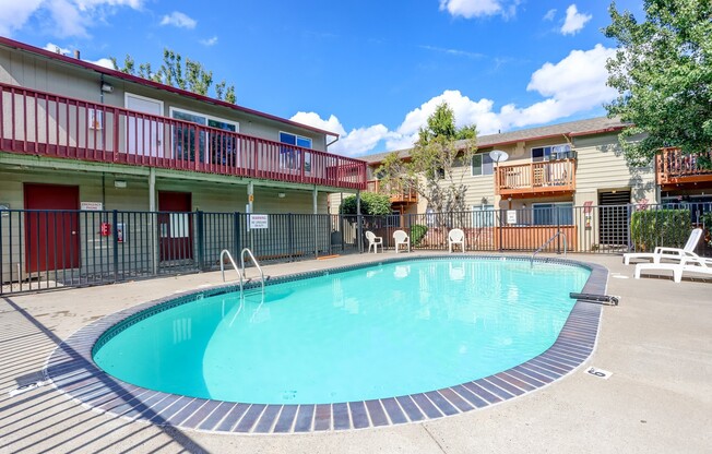 2 beds, 1 bath, 836 sqft, $1,495, Unit 37