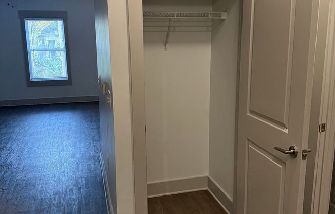 Studio, 1 bath, 560 sqft, $1,600, Unit Heritage East- Unit 205