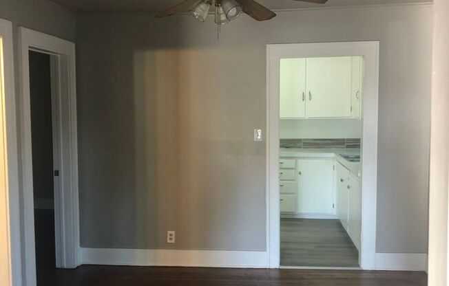 2 beds, 1 bath, $1,250