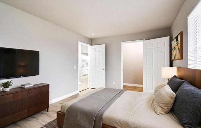 2 beds, 1 bath, 878 sqft, $1,349, Unit 4613-06