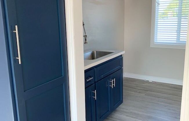 Studio, 1 bath, 465 sqft, $1,895, Unit #7