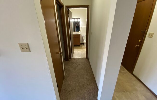 1 bed, 1 bath, 500 sqft, $949.99, Unit 104