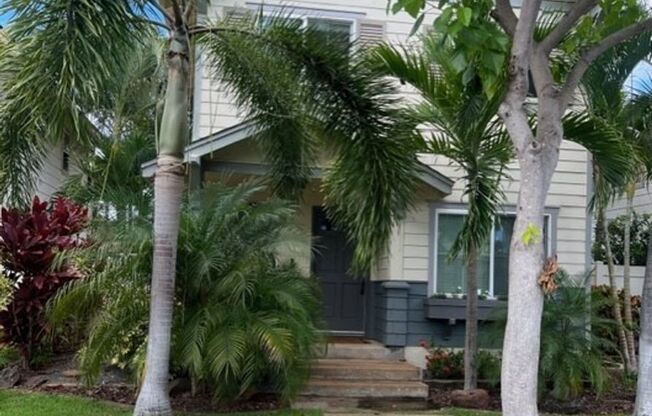 Lovely 3 bedroom 2.5 bath home in Ocean Pointe.  Pets Are Allowed!